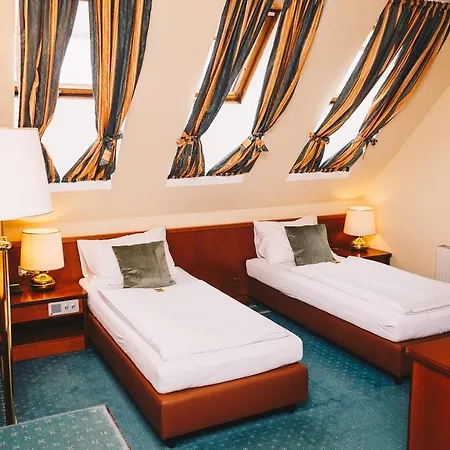 Paul's Hotel 4*