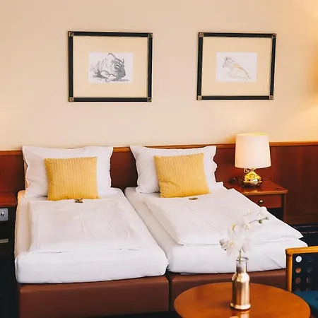 Paul's Hotel