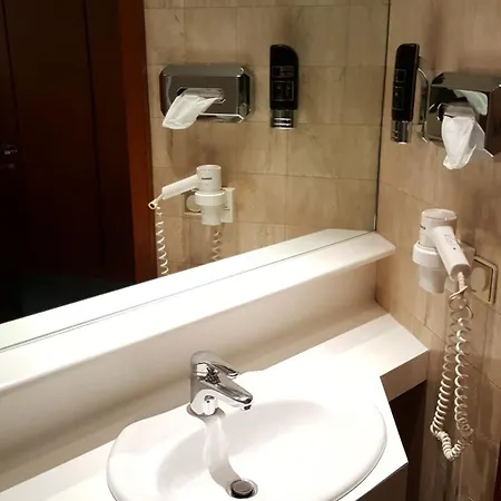 Paul's Hotel 4*